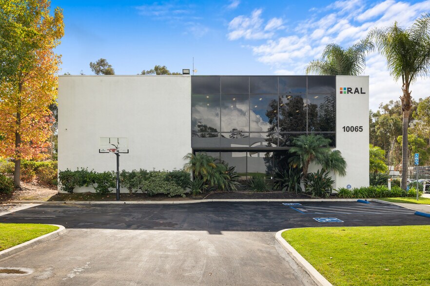 More Photos Of 10065 Old Grove Rd, San Diego Office For Lease