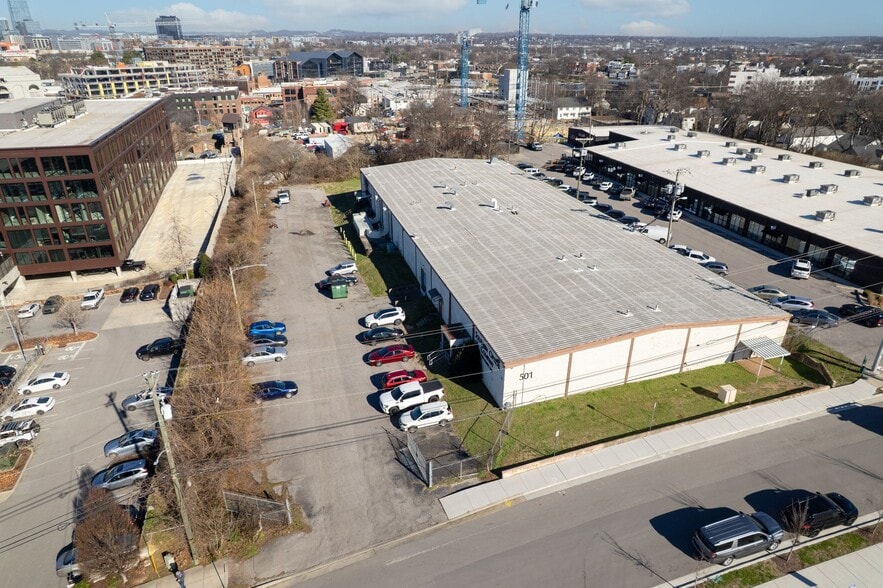 More Photos Of 520 Merritt Ave, Nashville Warehouse For Sale