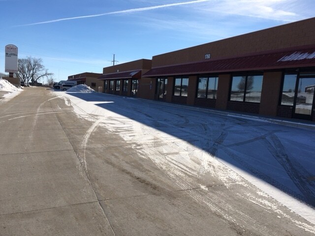 More Photos Of 1770 Centre St, Rapid City Office For Lease