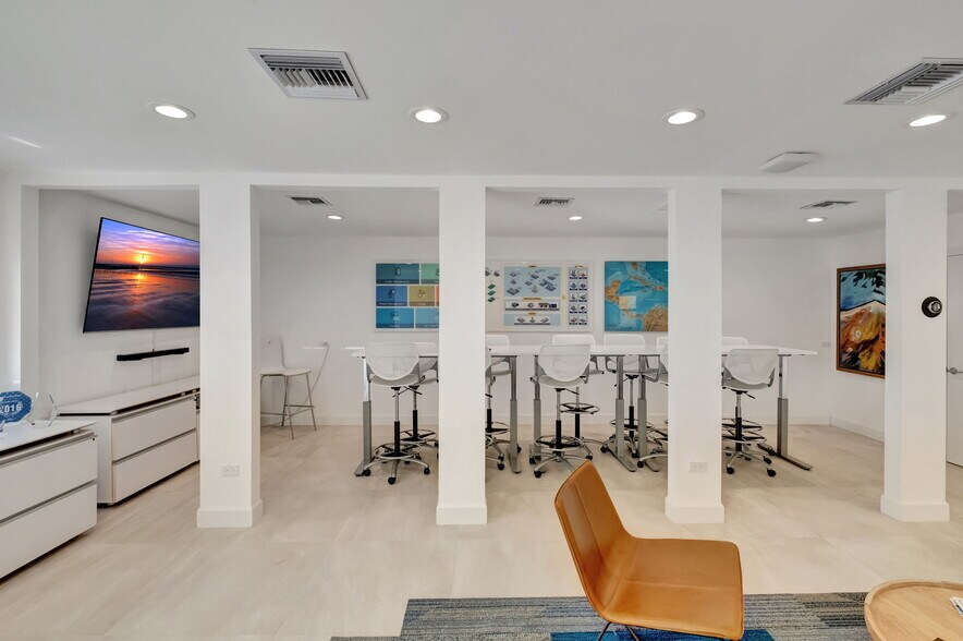 More Photos Of 337 Alcazar Ave, Coral Gables Office For Lease