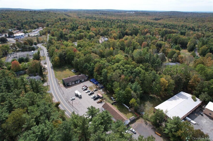 More Photos Of 36 Cold Spring Rd, Monticello Industrial For Sale