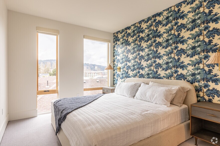 More Photos Of 1905 NW 23rd Ave, Portland Apartments For Lease