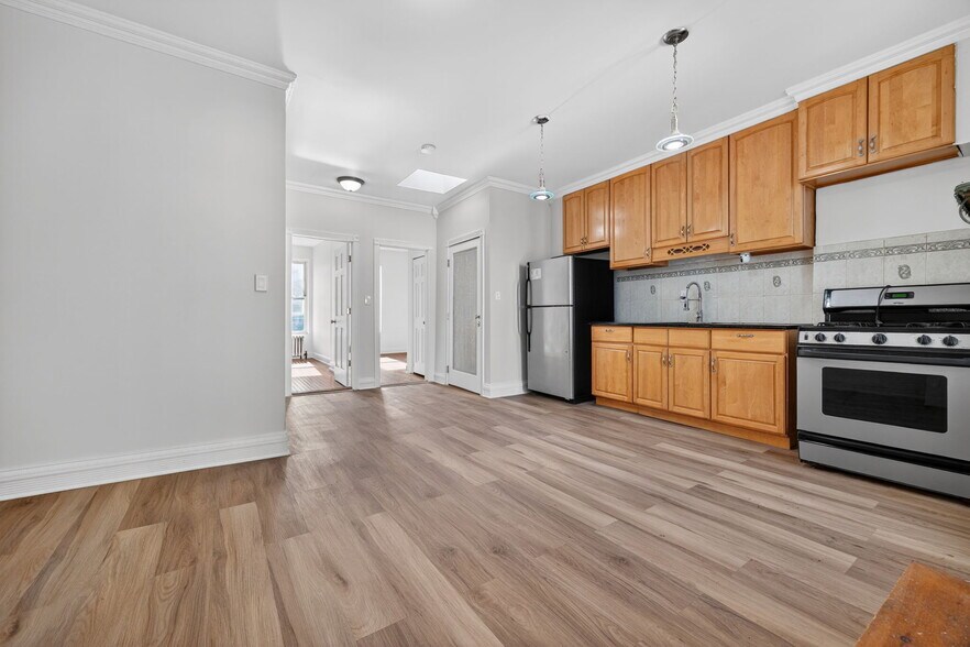 More Photos Of 341 E 51st St, Brooklyn Apartments For Sale