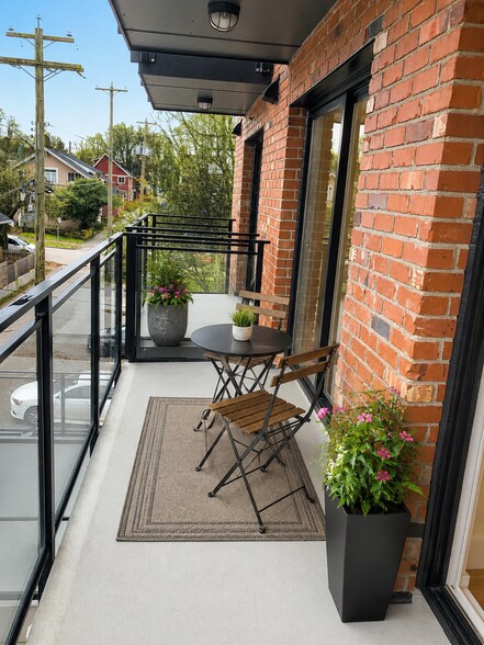 More Photos Of 938 Commercial Dr, Vancouver Apartments For Sale