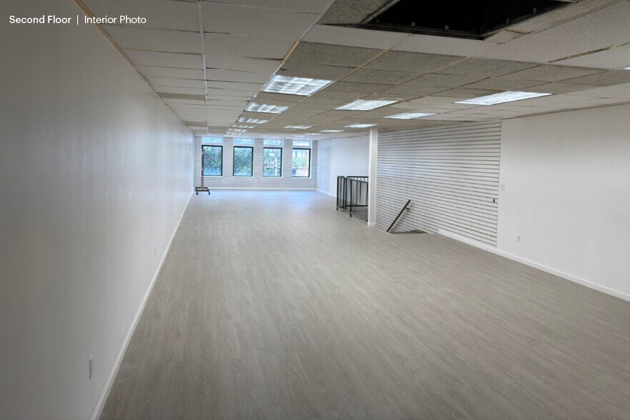 More Photos Of 3753 82nd St, Jackson Heights Storefront Retail Office For Lease