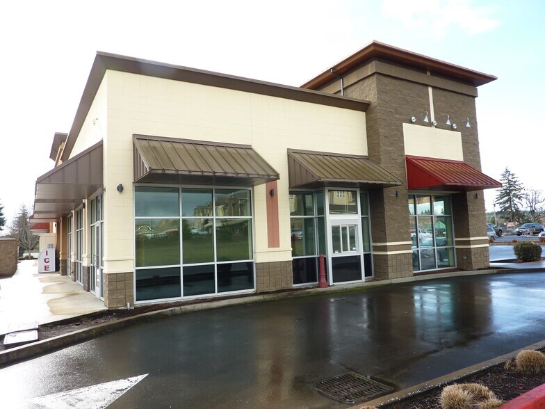 More Photos Of 200 W Ellendale, Dallas Unknown For Lease