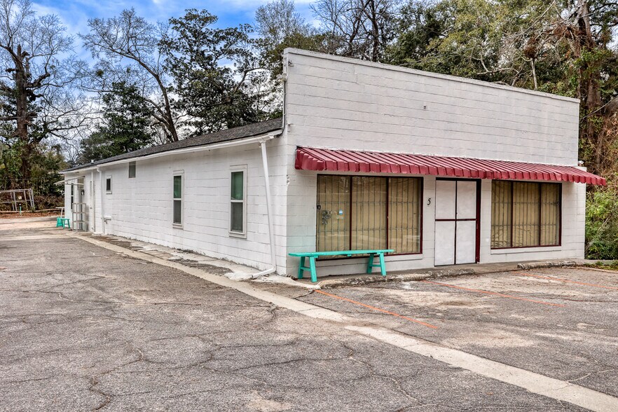 More Photos Of 55 Main St, Garden City Office Residential For Sale
