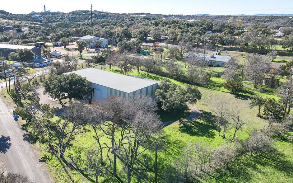 More Photos Of 5206 Beacon Dr, Austin Warehouse For Lease