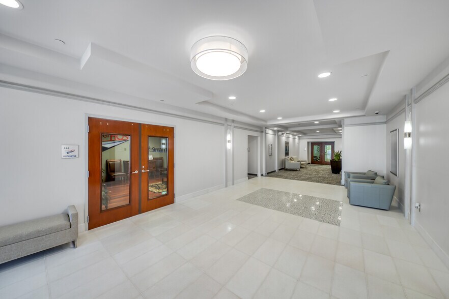 More Photos Of 675 Mansell Rd, Roswell Coworking Space
