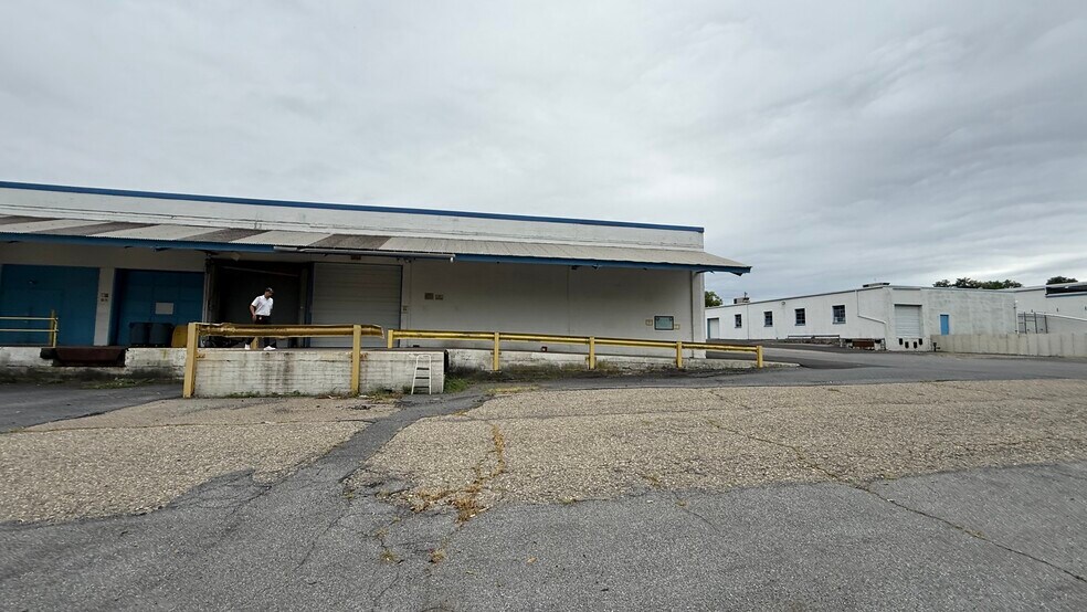 More Photos Of 125-155 Howard St, Phillipsburg Unknown For Lease