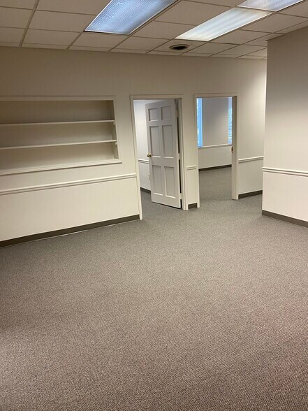 More Photos Of 333 Sandy Springs Cir NE, Sandy Springs Office For Lease