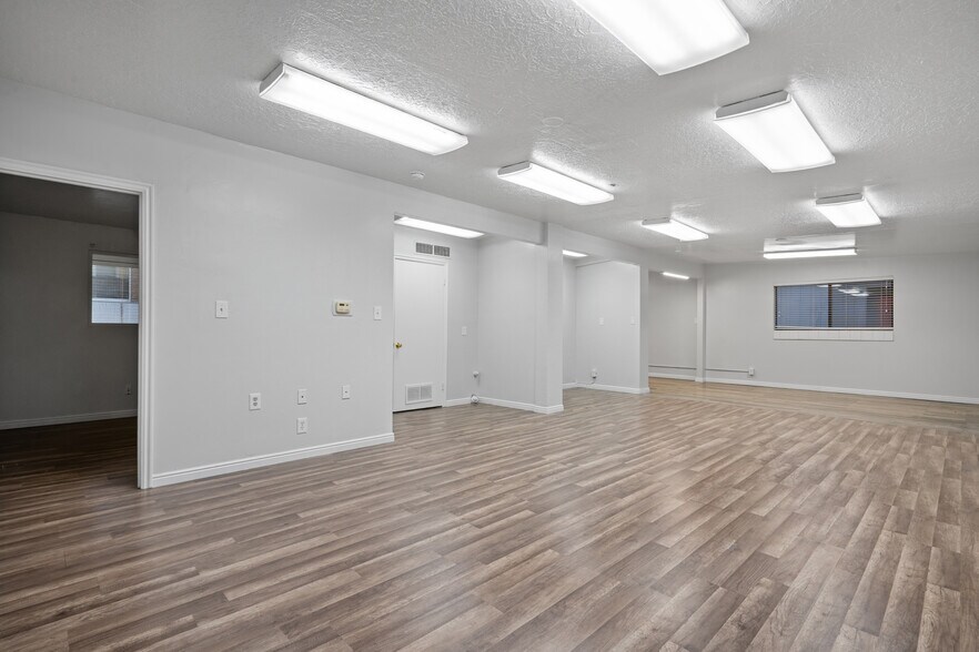 More Photos Of 9386 S Redwood Rd, West Jordan Office For Lease