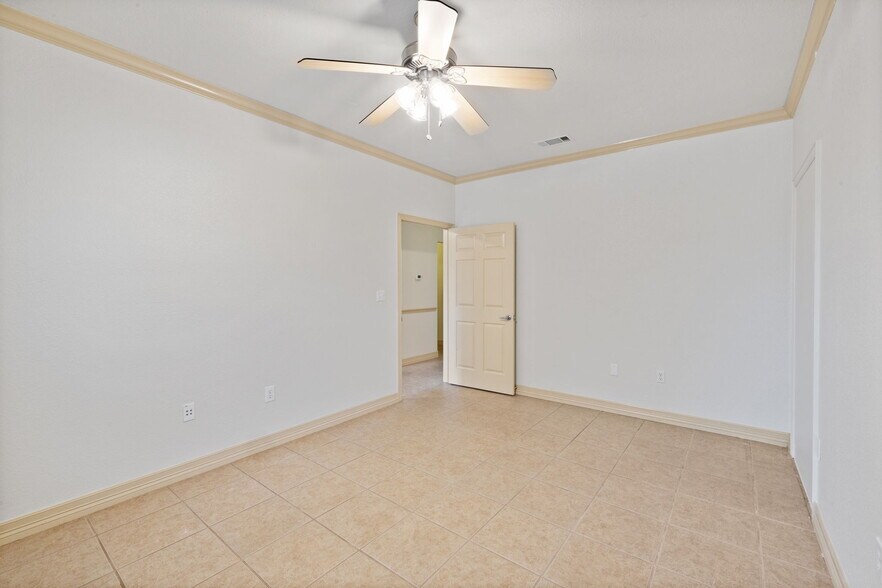 More Photos Of 3000 Joe Dimaggio Blvd, Round Rock Office Residential For Lease