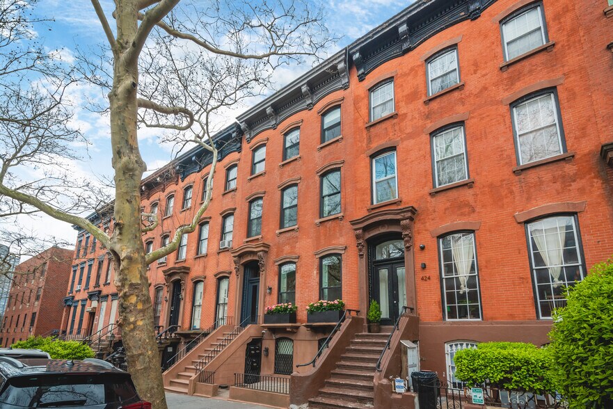 More Photos Of 426 Clermont Ave, Brooklyn Apartments For Sale