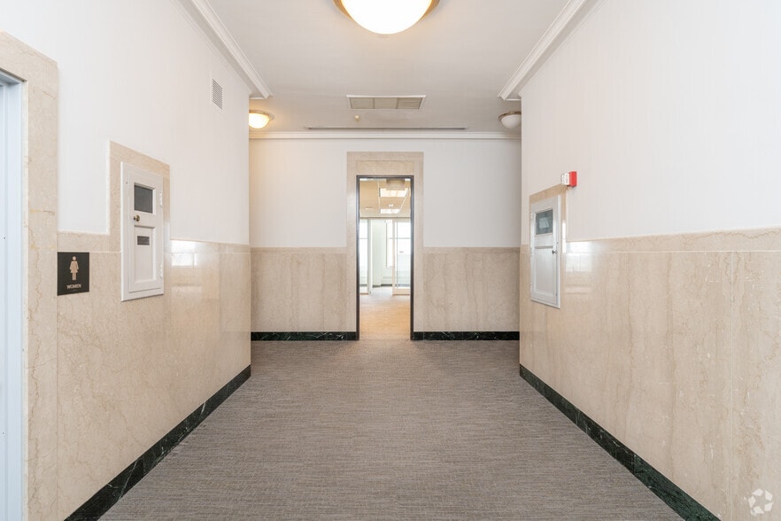 More Photos Of 510-530 Walnut St, Philadelphia Office For Lease
