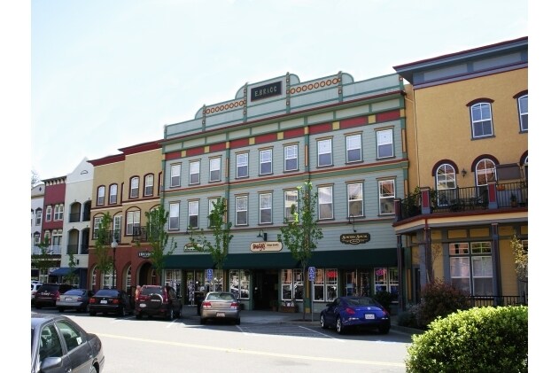 More Photos Of 220 Windsor River Rd, Windsor Apartments For Sale