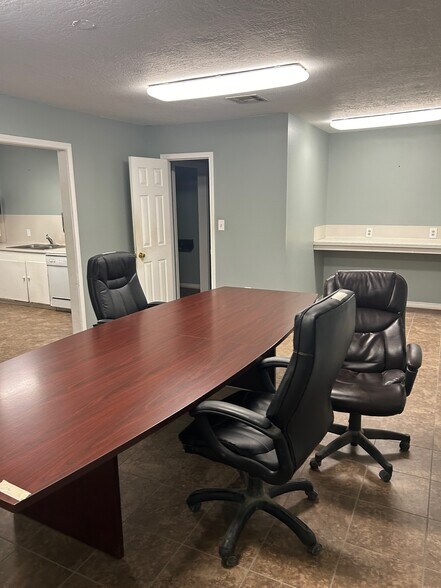 More Photos Of 1105 Old 69 hwy, Kountze Warehouse For Sale