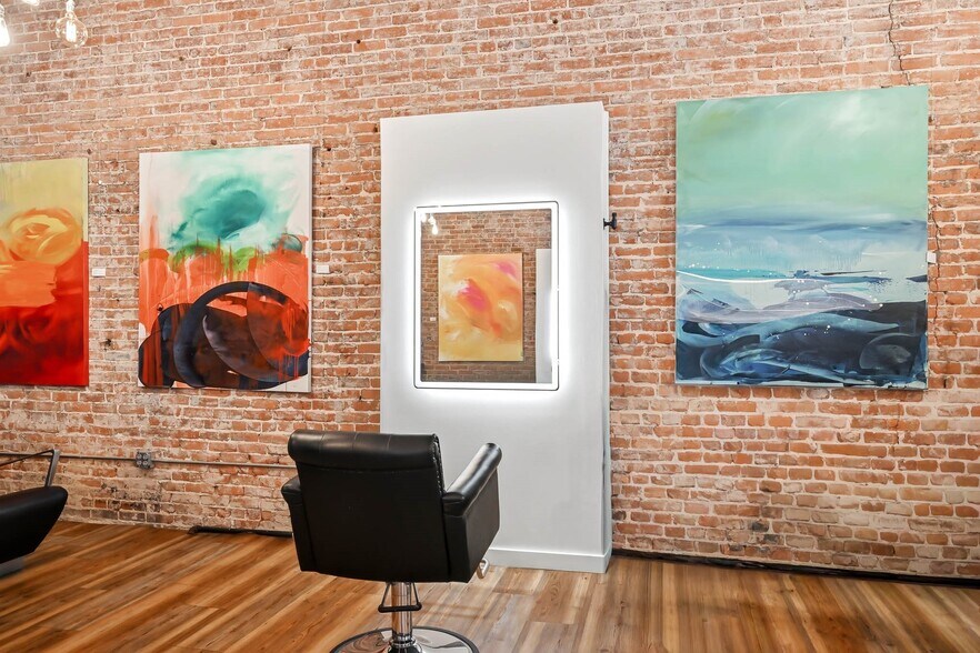More Photos Of 214 E Commercial St, Springfield Storefront Retail Office For Sale