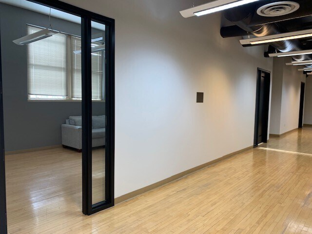 More Photos Of 20 N Sutter St, Stockton Office For Lease
