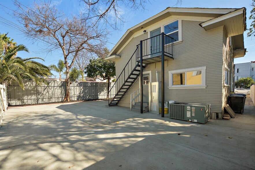 More Photos Of 1703 S Burlington Ave, Los Angeles Apartments For Sale