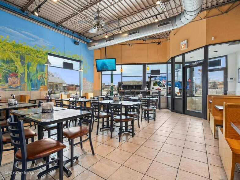 More Photos Of 1543 N Elston Ave, Chicago Restaurant For Sale