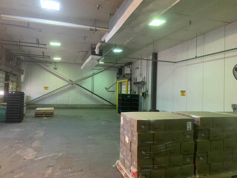 More Photos Of 2222 S East Ave, Fresno Food Processing For Lease