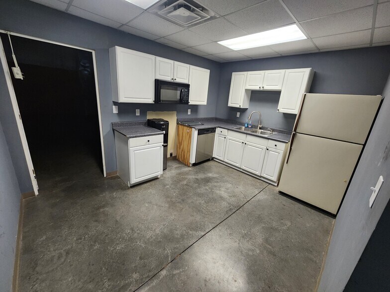 More Photos Of 318 Baston Rd, Martinez Freestanding For Sale