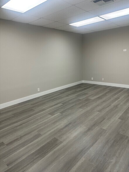 More Photos Of 3400 SW 26th Ter, Fort Lauderdale Unknown For Lease