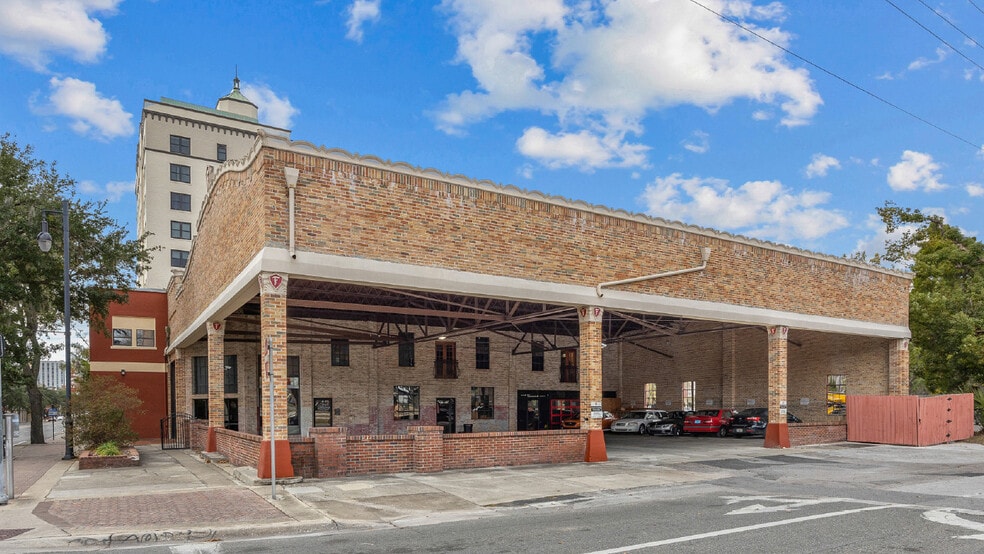 Primary Photo Of 304 W University Ave, Gainesville Office For Sale