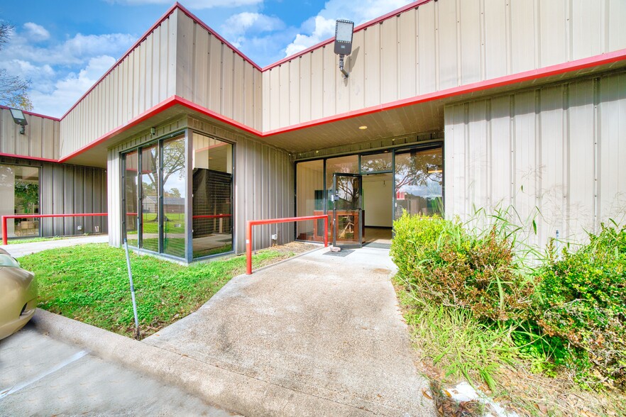 Primary Photo Of 14350 Cypress North Houston Rd, Cypress Flex For Lease