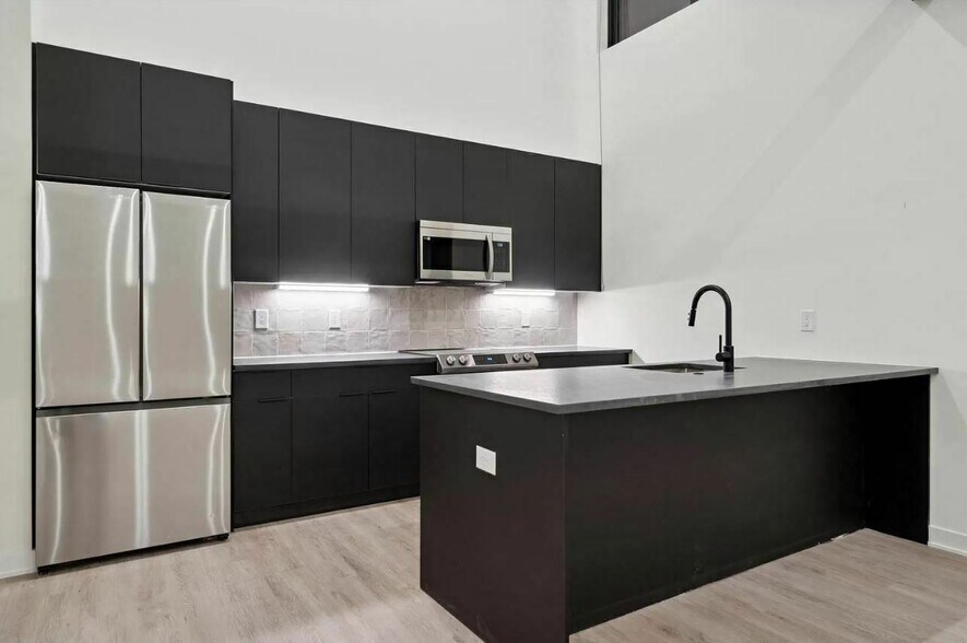 More Photos Of 500 N 13th St, Philadelphia Multifamily For Sale