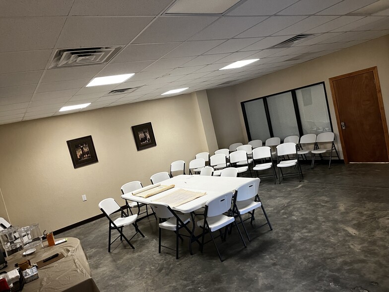 More Photos Of 100 La Costa Dr, Montgomery Apartments For Sale