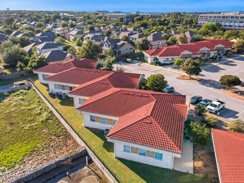 More Photos Of 10601 Pecan Park Blvd, Austin Office For Sale