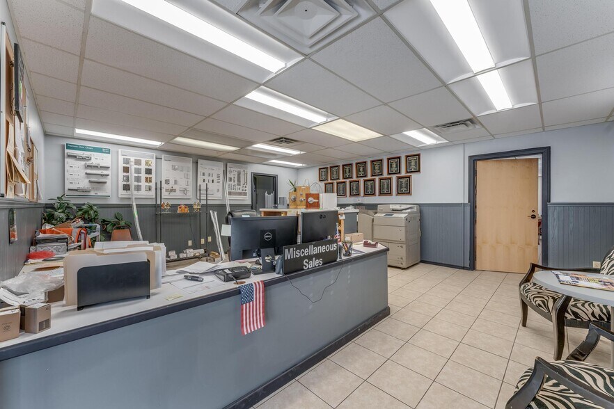 More Photos Of 2101 S ARKOLA Dr, Springdale Warehouse For Sale