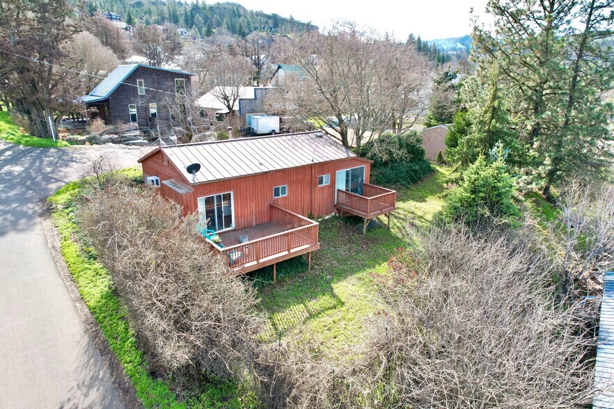 More Photos Of 102 Idaho St, Mosier Land For Sale