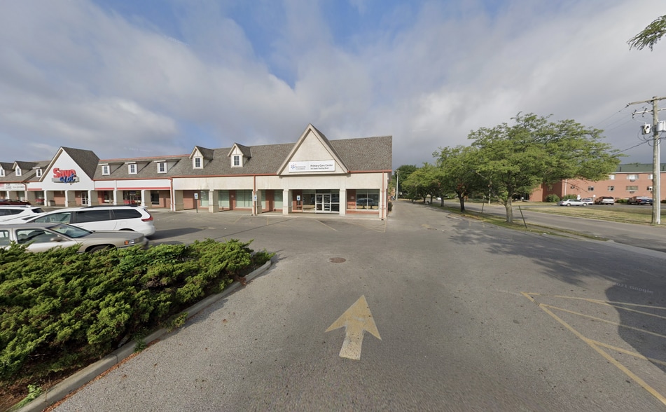 More Photos Of 573-583 S Yearling Rd, Whitehall Unknown For Lease