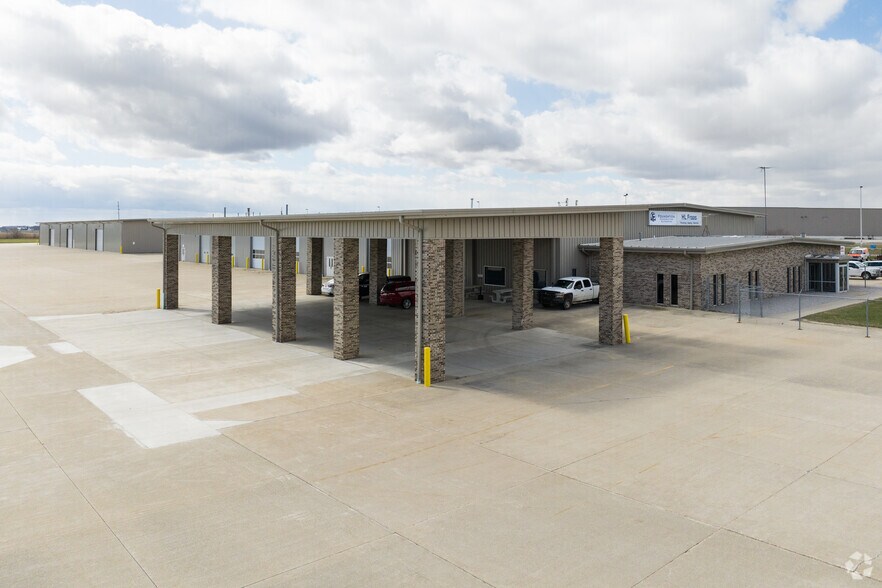 More Photos Of 1101 E Lutz Rd, Archbold Warehouse For Lease