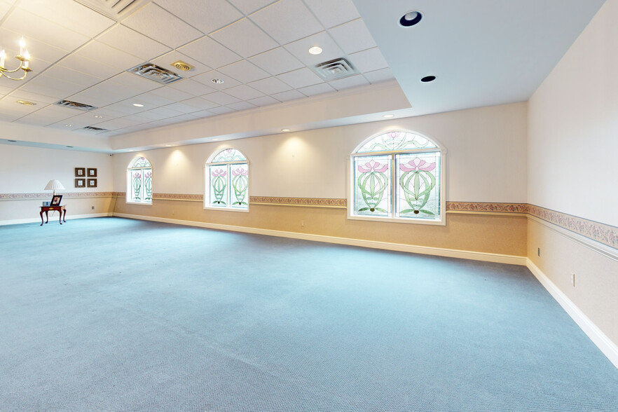 More Photos Of 3721 Main St, Weirton Funeral Home For Sale