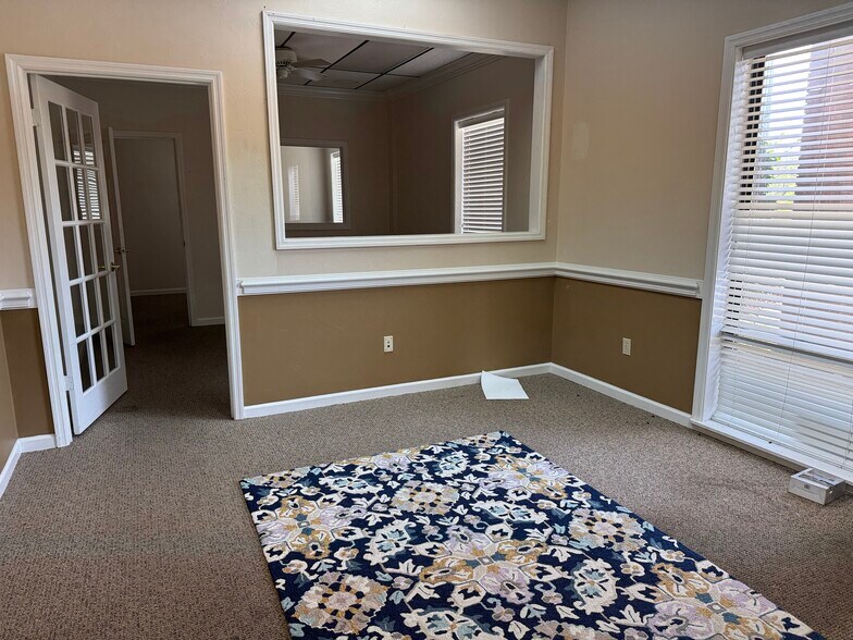 More Photos Of 1403 Maclay Commerce Dr, Tallahassee Office For Sale