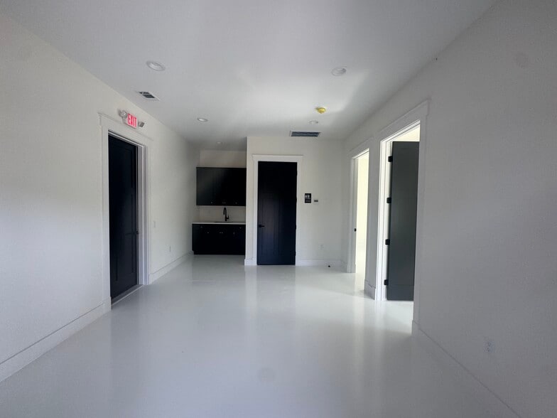 More Photos Of 12362 Speedway Blvd, Hardeeville Light Distribution For Lease