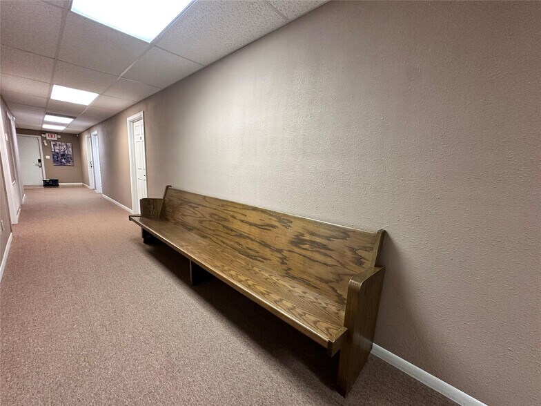 More Photos Of 120 S Charlton St, Woodville Office For Sale