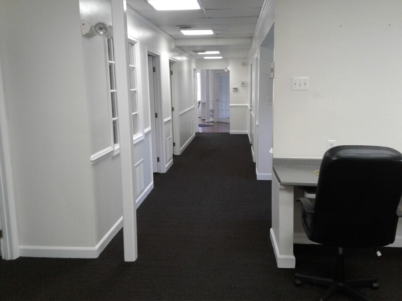 More Photos Of 9216 Center St, Manassas Medical For Sale