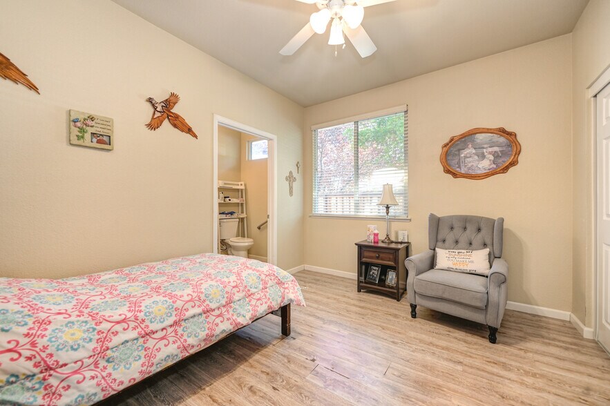 More Photos Of 6056 Big Bend Dr, Roseville Assisted Living For Sale