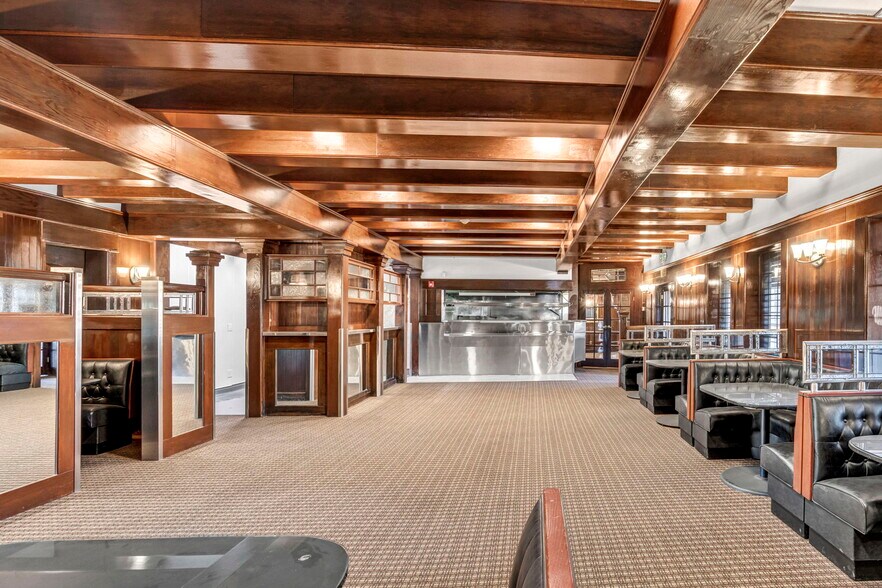 More Photos Of 1555 S Wells Ave, Reno Restaurant For Sale