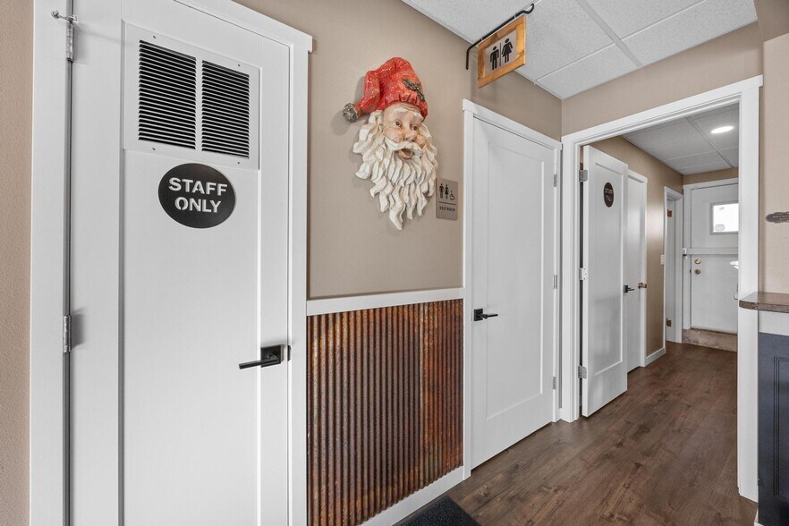 More Photos Of 116 W 5th St, Tipton Research And Development For Sale