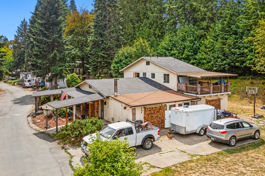 More Photos Of 1105 Riverside Dr, Vernonia Manufactured Housing Mobile Home Park For Sale