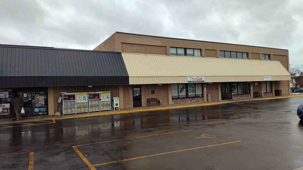 More Photos Of 433 Milwaukee Ave, Burlington Office For Sale