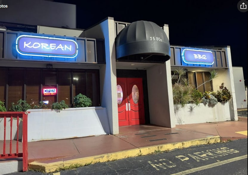 Primary Photo Of 3580 Ulmerton Rd, Clearwater Restaurant For Lease