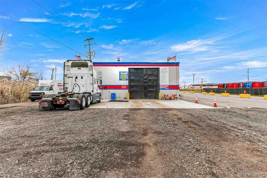 More Photos Of 27990 Wick Rd, Romulus Manufacturing For Sale