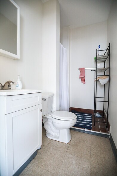 More Photos Of 501 Broad St, Emmaus Storefront Retail Residential For Sale